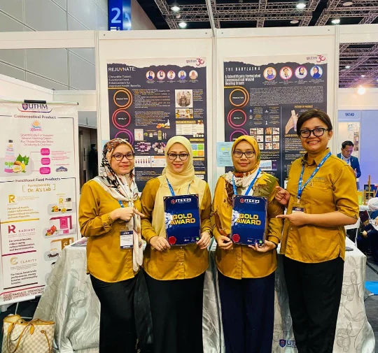 Pameran di booth kementerian